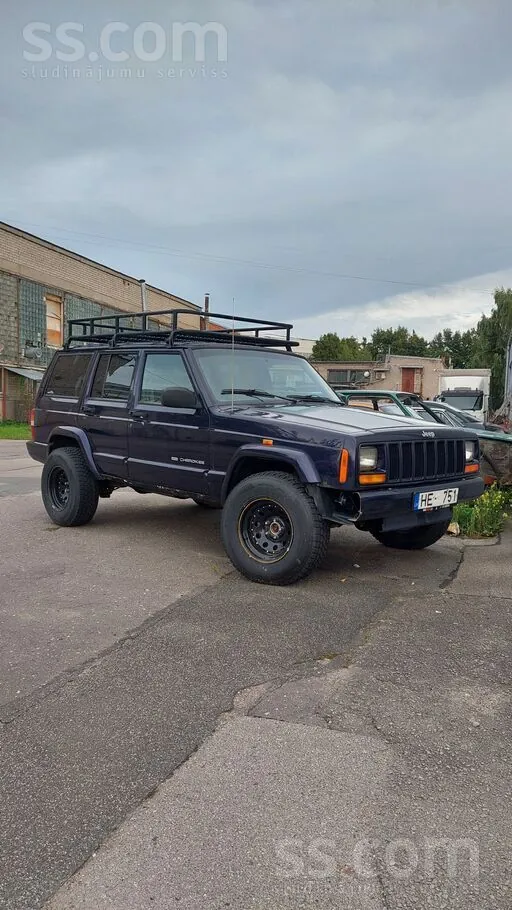 Jeep Cherokee