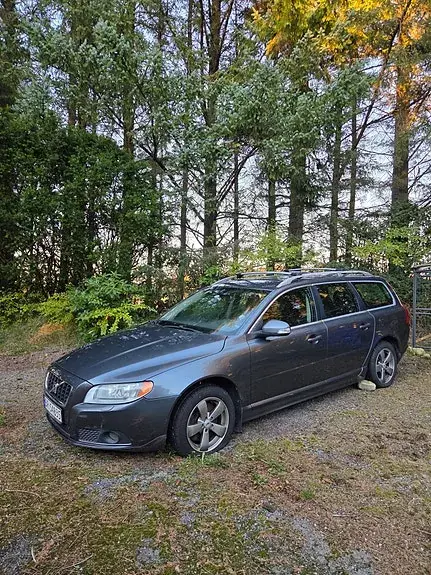 Volvo V70 2008 photo 2