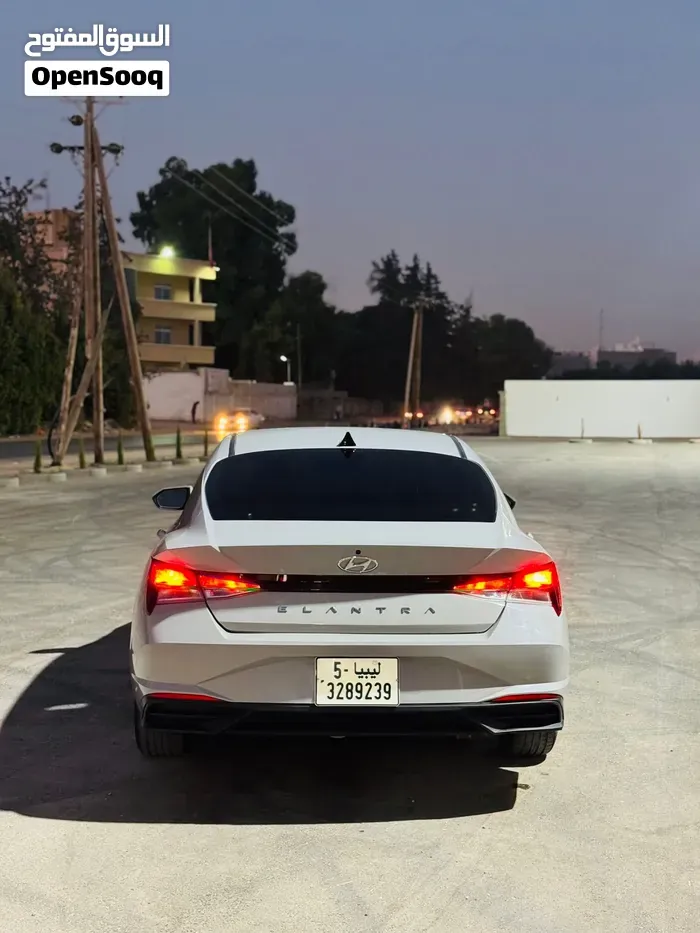 Hyundai Elantra 2022 photo 4