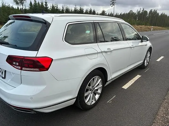 Volkswagen Passat 2020 photo 4