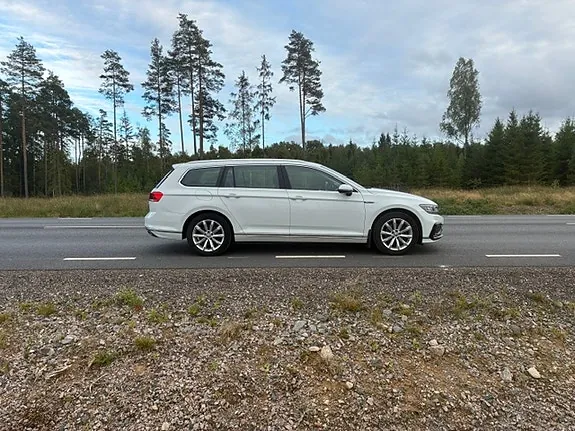 Volkswagen Passat 2020 photo 3