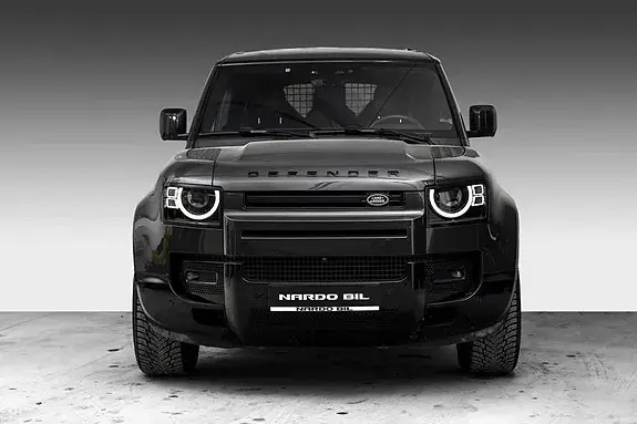 Land Rover Defender 110 2025 photo 3
