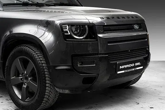 Land Rover Defender 110 2025 photo 2