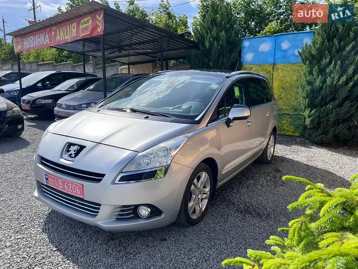 Peugeot 5008 2011 photo 3