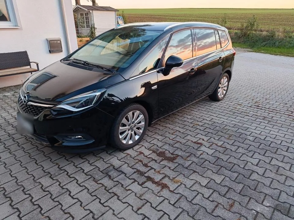 Opel Zafira Tourer