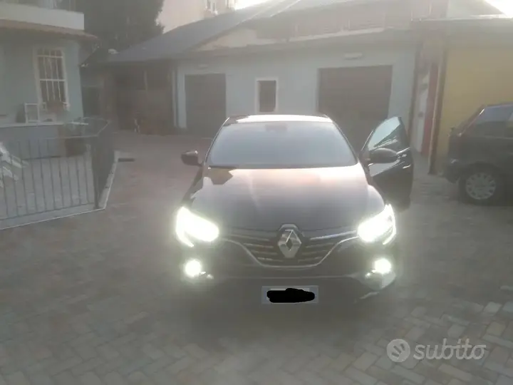 Renault Megane 2022 photo 2