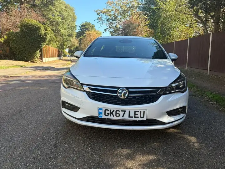 Vauxhall Astra 2017 photo 3