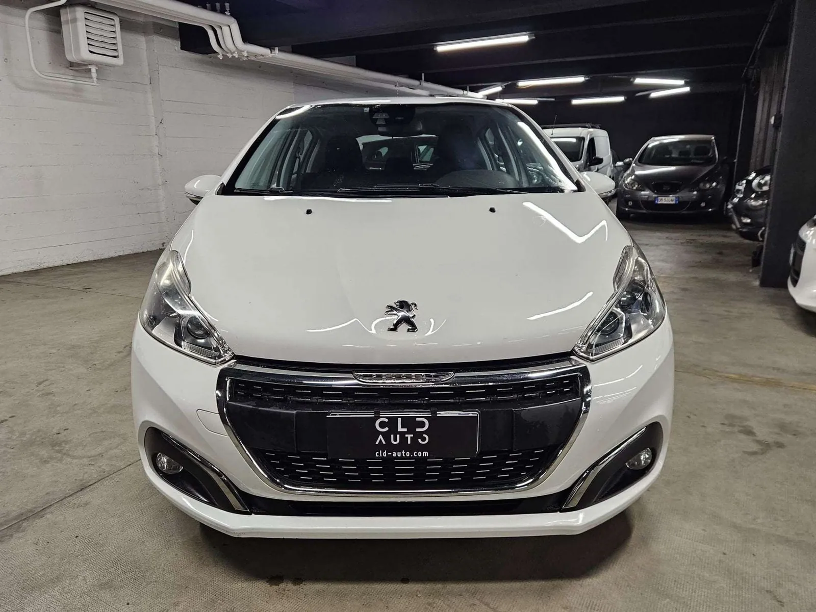 Peugeot 208 2019 photo 2