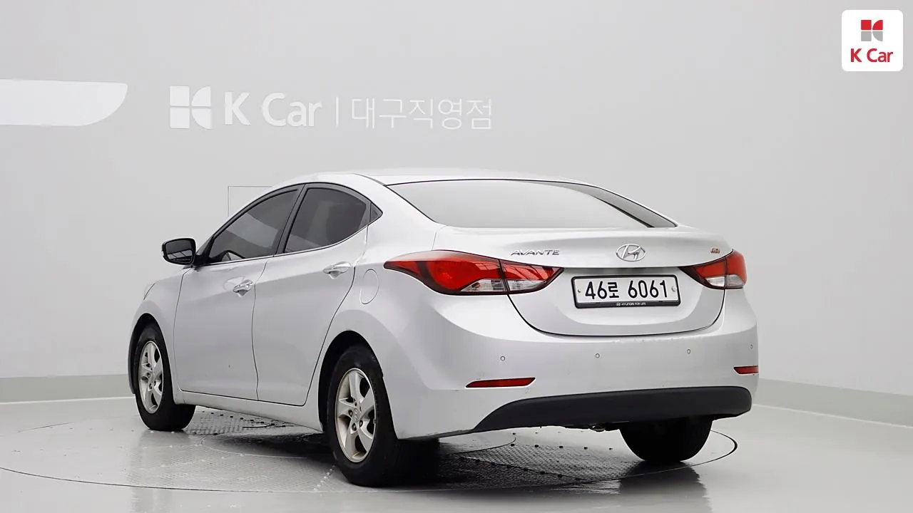 Hyundai Avante 2015 photo 4