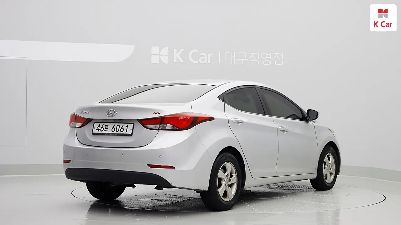 Hyundai Avante 2015 photo 2
