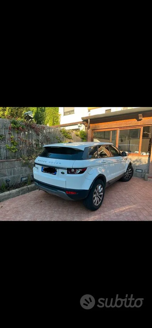 Land Rover Range Rover Evoque 2015 photo 4