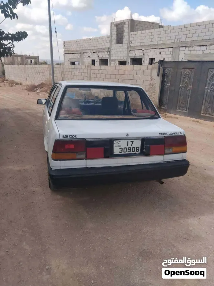Toyota Corolla 1983 photo 2