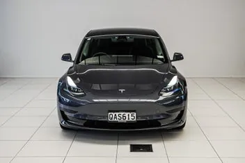 Tesla Model 3 2023 photo 3