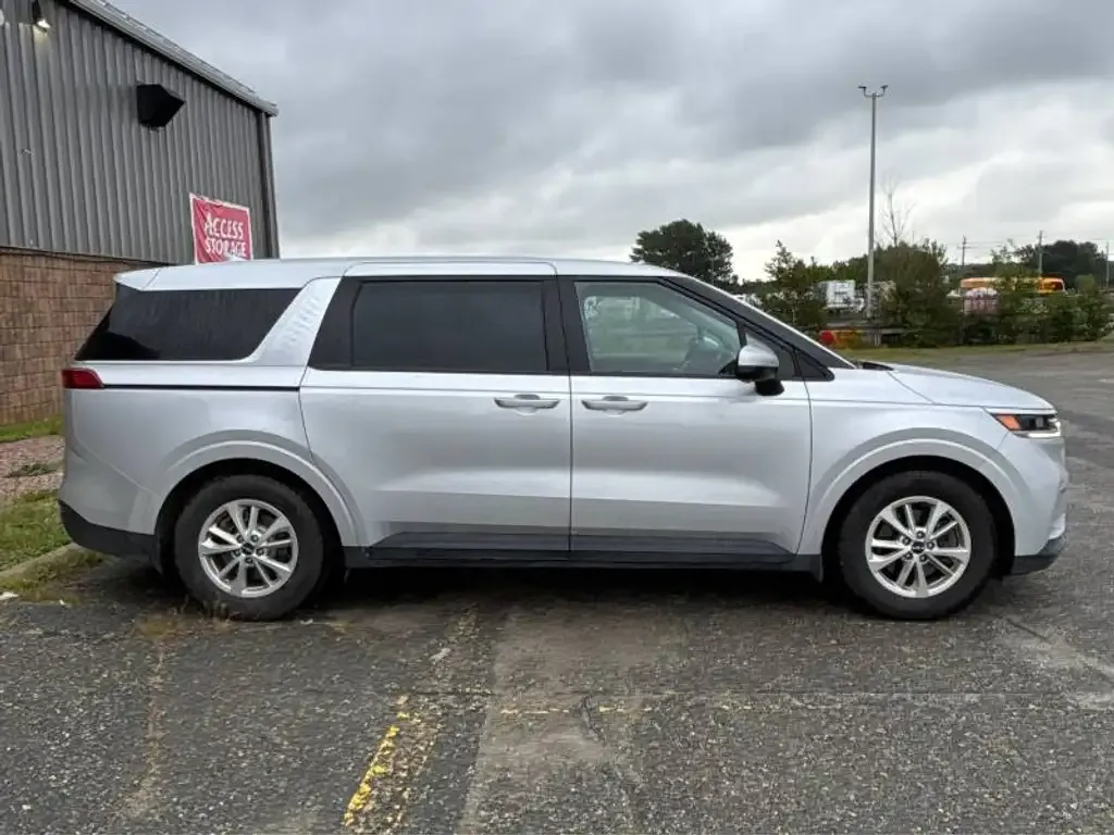 Kia Carnival 2023 photo 4