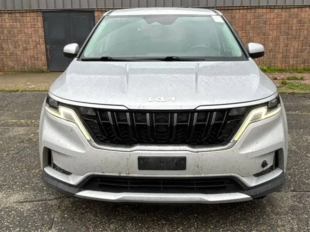 Kia Carnival 2023 photo 2