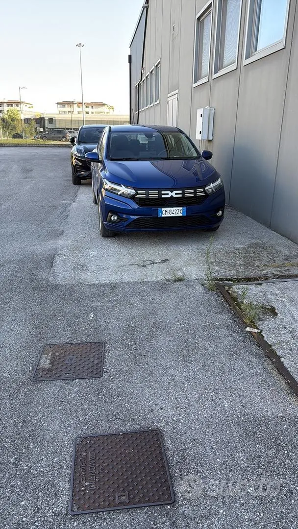 Dacia Sandero 2023 photo 2