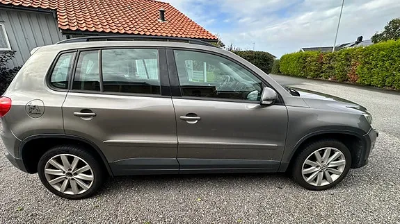 Volkswagen Tiguan 2008 photo 2