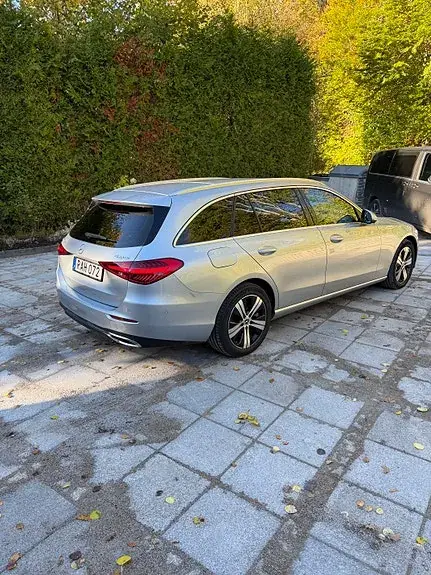 Mercedes-Benz C300 2024 photo 5