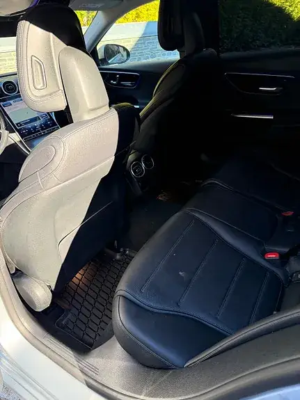 Mercedes-Benz C300 2024 photo 2