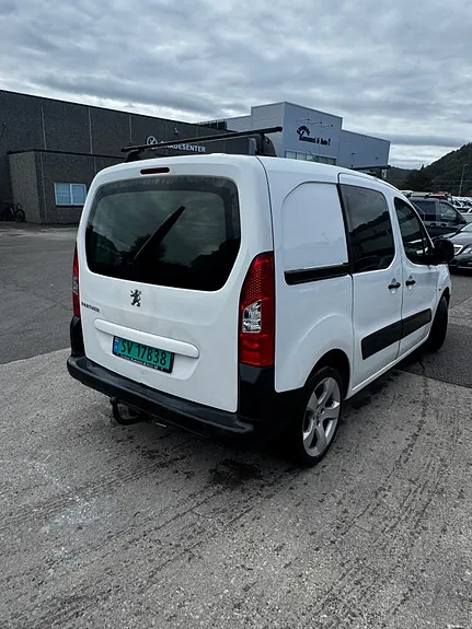 Peugeot Partner 2010 photo 3