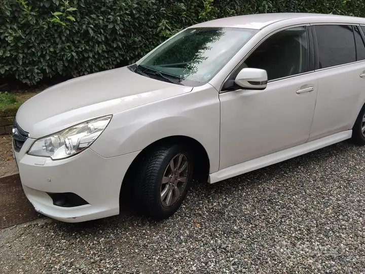 Subaru Legacy 2010 photo 5