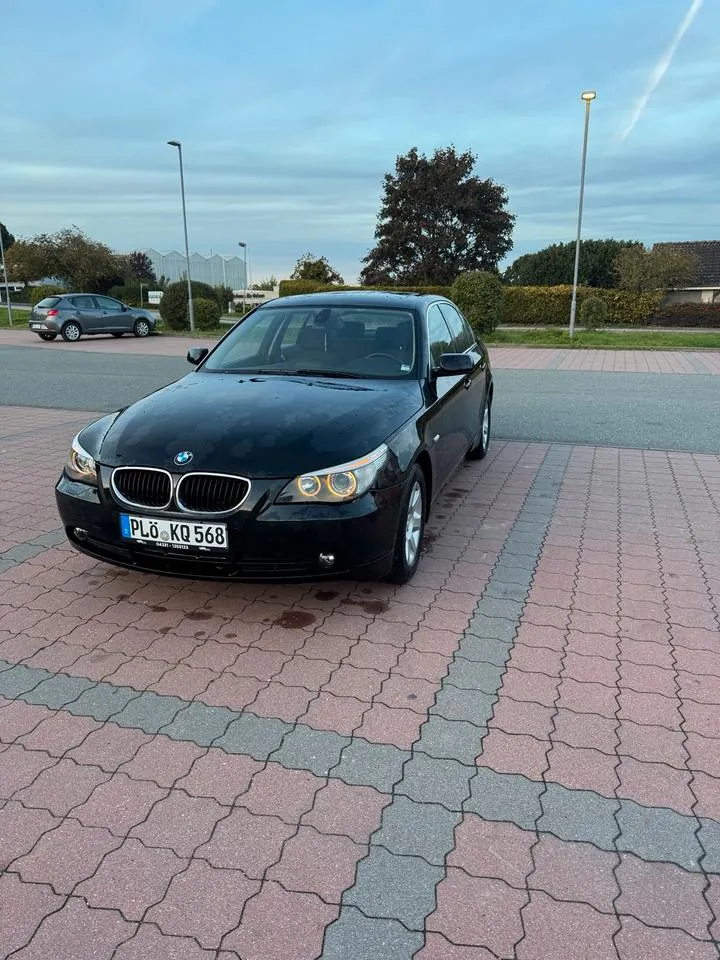 BMW E60 520I
