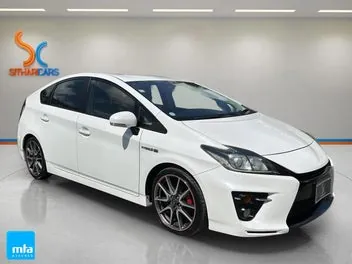 Toyota Prius 2013 photo 2