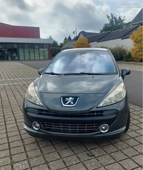 Peugeot 207