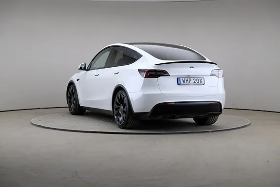 Tesla Model Y 2023 photo 2