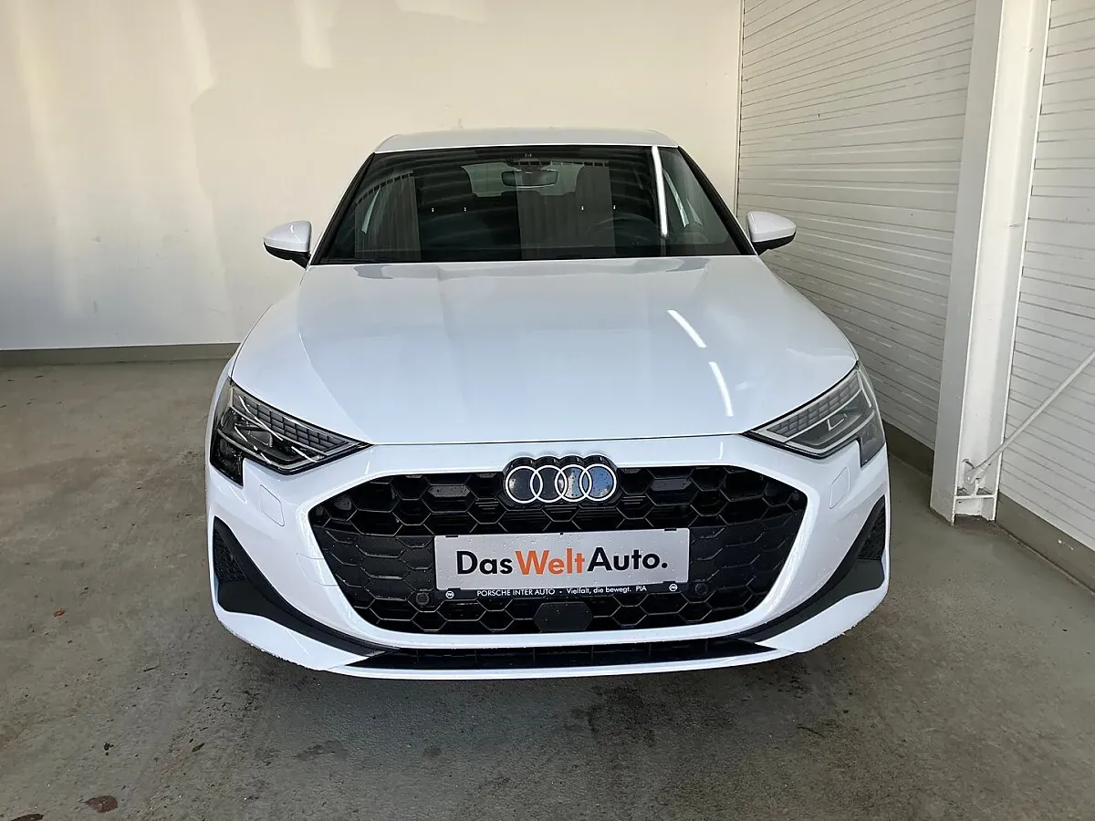 Audi A3 2026 photo 2