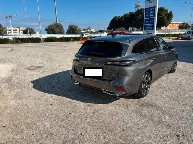 Peugeot 308 2022 photo 3