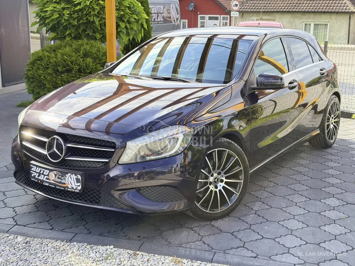Mercedes-Benz A 180 2014 photo 2