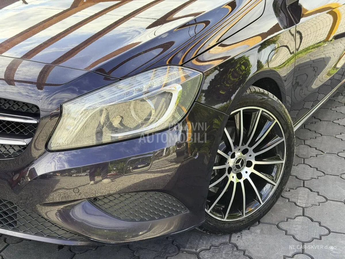 Mercedes-Benz A 180 2014 photo 4