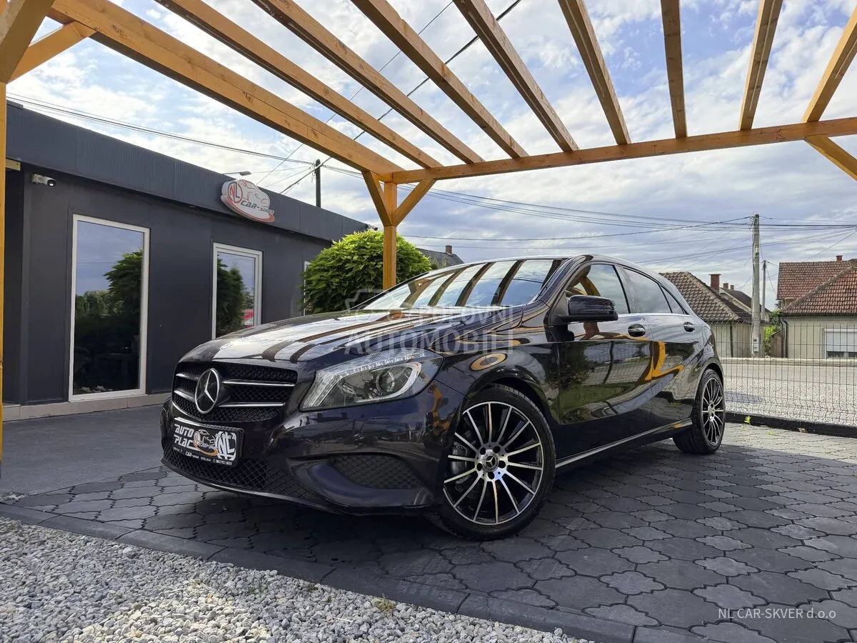 Mercedes-Benz A 180 2014 photo 3