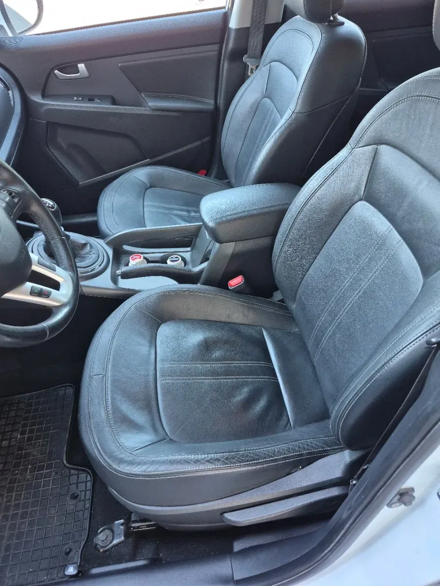 Kia Sportage 2012 photo 2