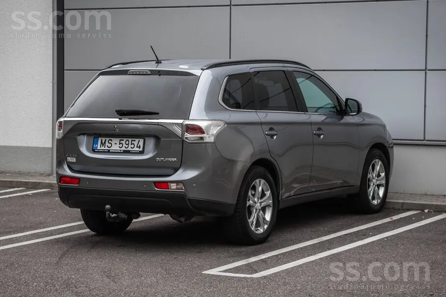 Mitsubishi Outlander 2013 photo 5
