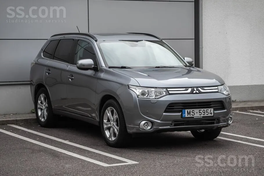 Mitsubishi Outlander 2013 photo 3