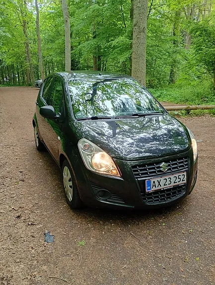 Suzuki Splash 2013 photo 2