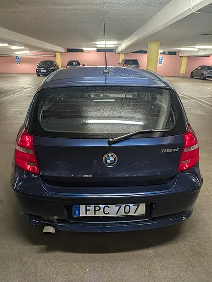 BMW 118D 2011 photo 4