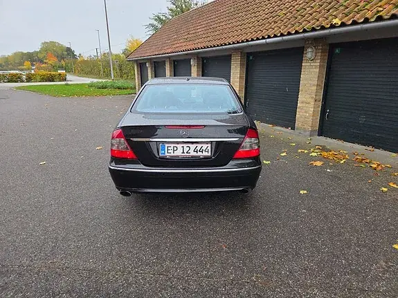 Mercedes-Benz E 320 2006 photo 5