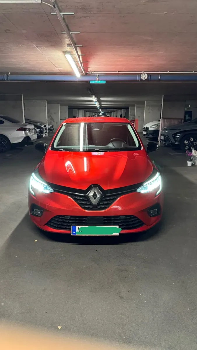 Renault Clio 2019 photo 2
