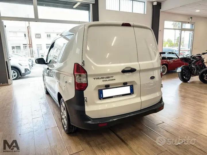 Ford Transit Courier 2019 photo 4