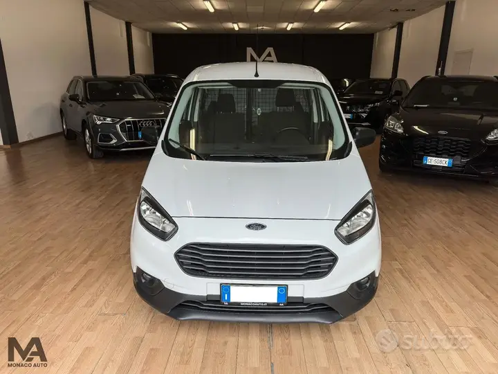 Ford Transit Courier 2019 photo 2