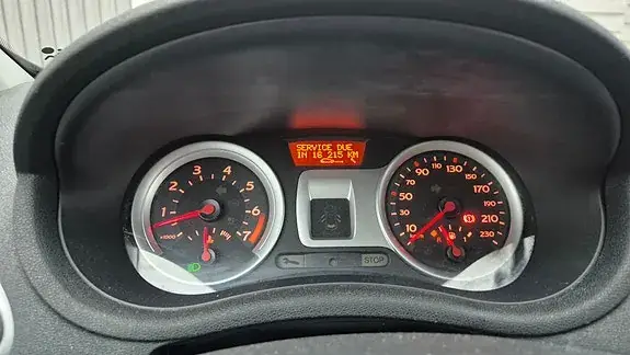 Renault Clio 2008 photo 3