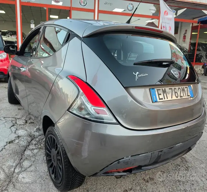 Lancia Ypsilon 2012 photo 5