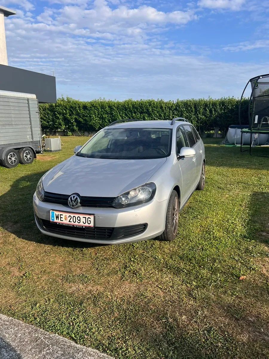 Volkswagen Golf 2011 photo 3