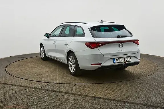 Seat Leon 2025 photo 2