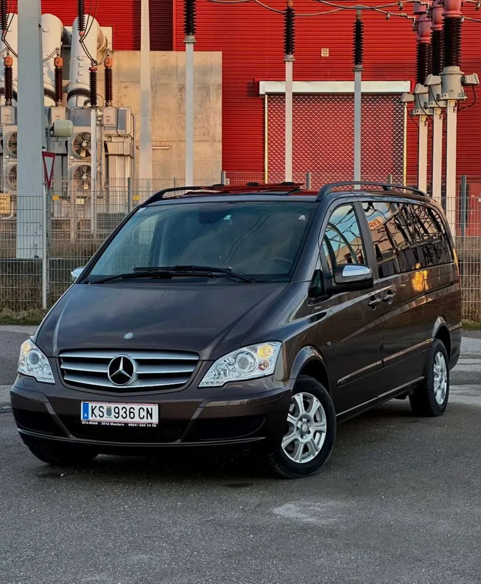 Mercedes-Benz Viano 2012 photo 3