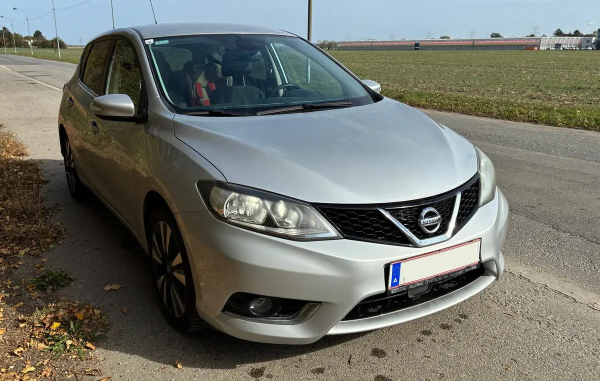 Nissan Pulsar 2016 photo 2
