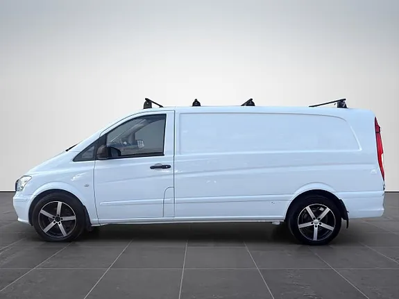 Mercedes-Benz Vito 113 2013 photo 2
